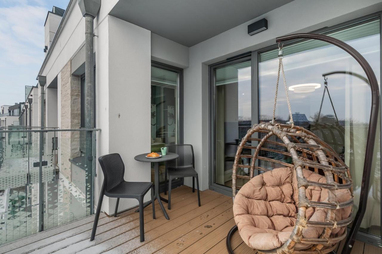 Luxurious Apartment Nadmorskie Tarasy Kolobrzeg By Renters Prestige Exteriör bild