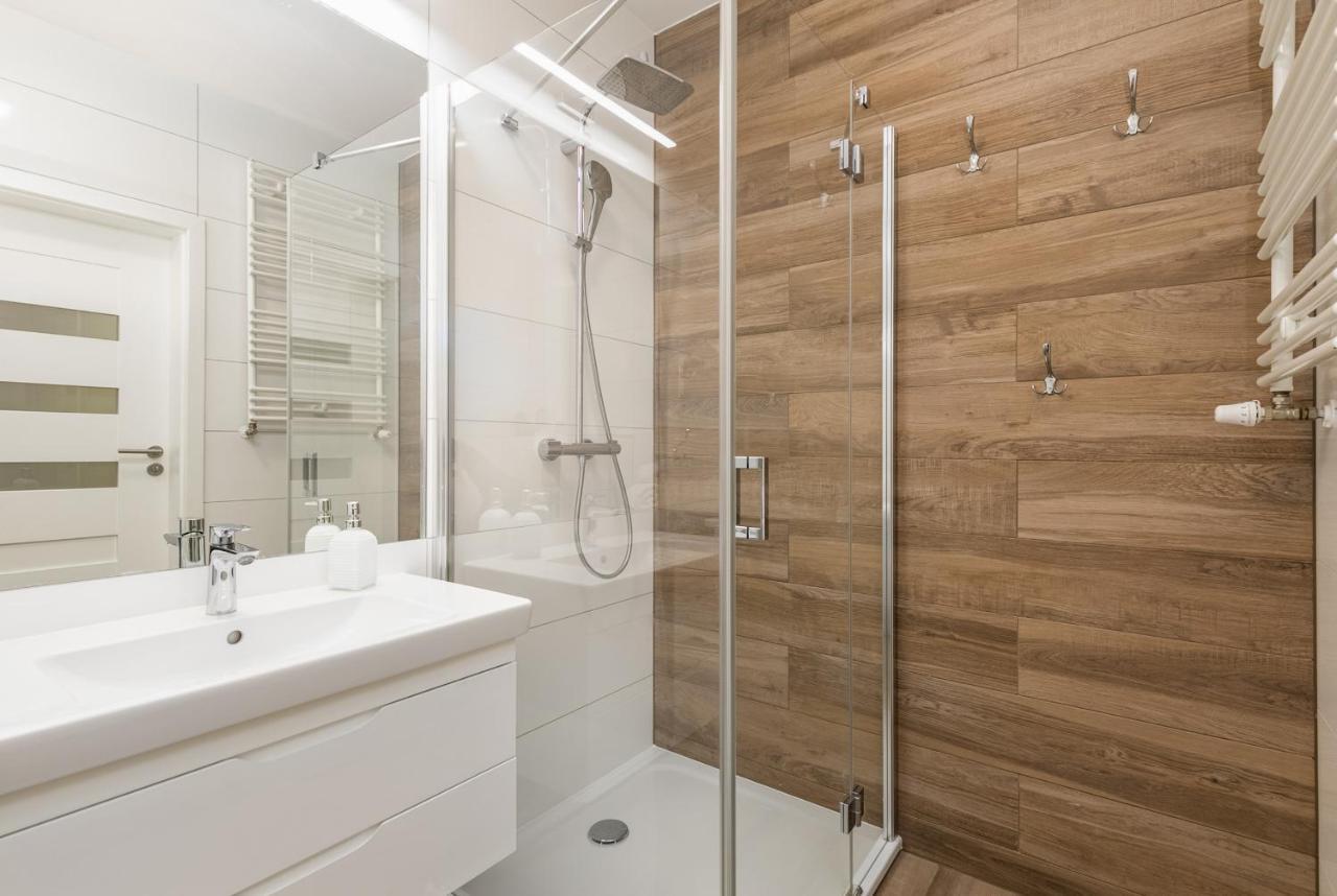 Luxurious Apartment Nadmorskie Tarasy Kolobrzeg By Renters Prestige Exteriör bild