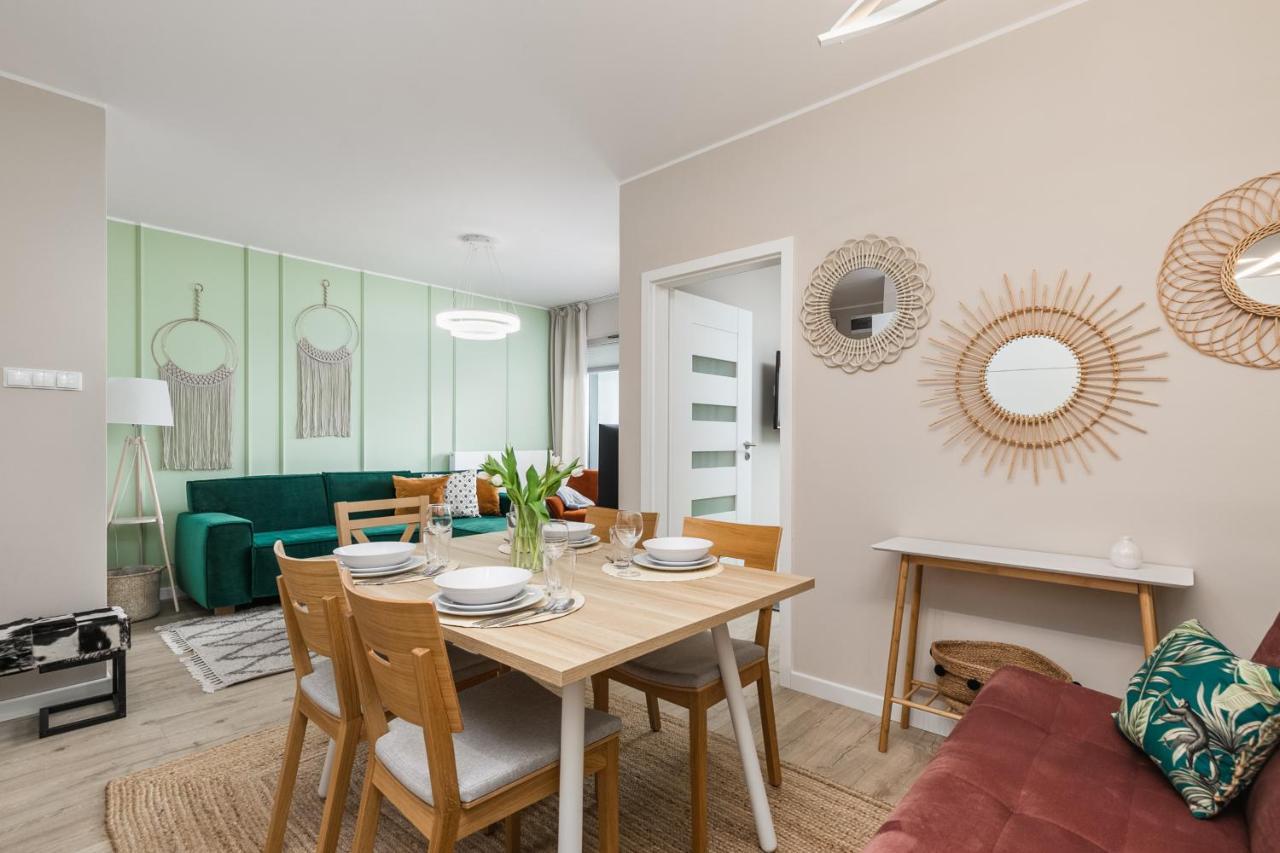 Luxurious Apartment Nadmorskie Tarasy Kolobrzeg By Renters Prestige Exteriör bild