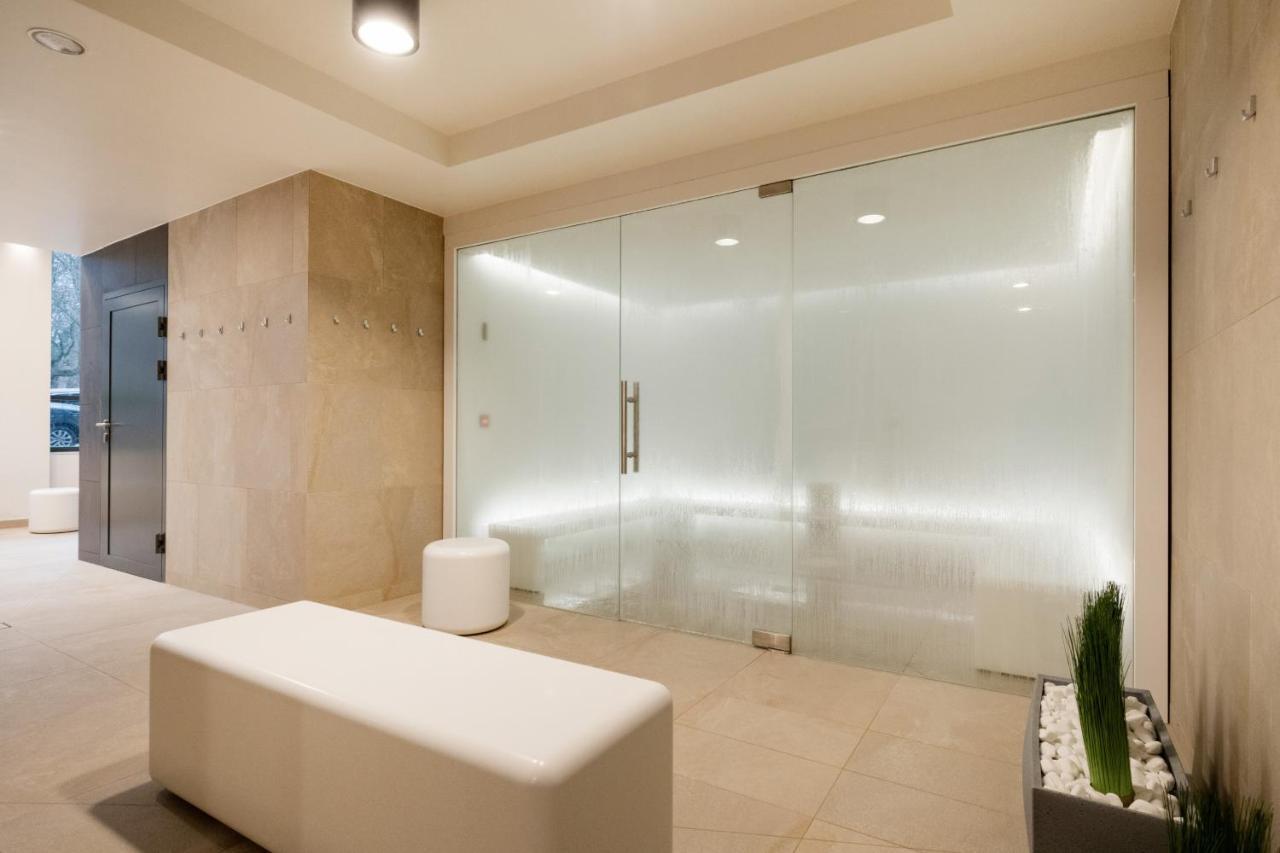 Luxurious Apartment Nadmorskie Tarasy Kolobrzeg By Renters Prestige Exteriör bild