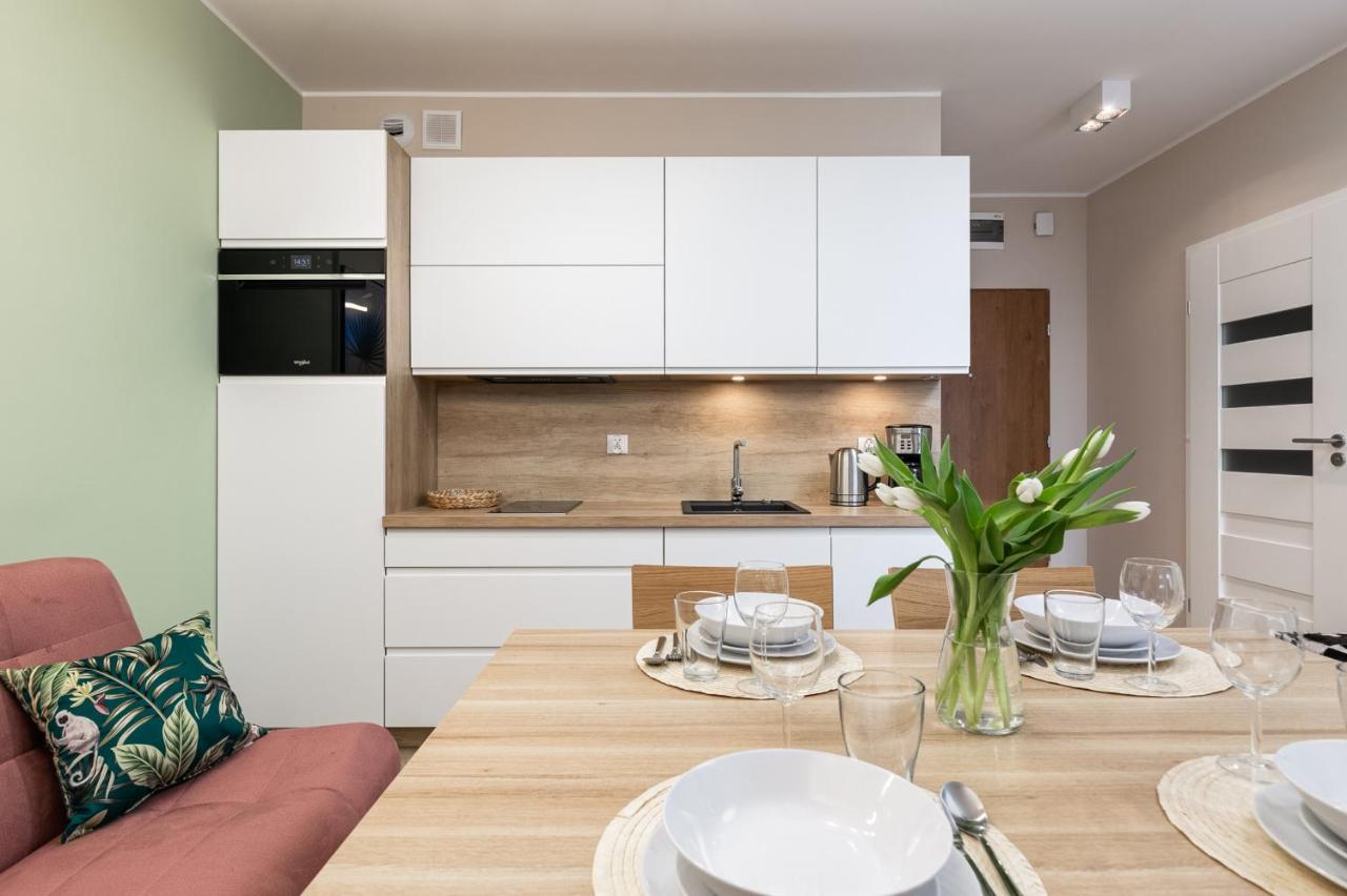Luxurious Apartment Nadmorskie Tarasy Kolobrzeg By Renters Prestige Exteriör bild