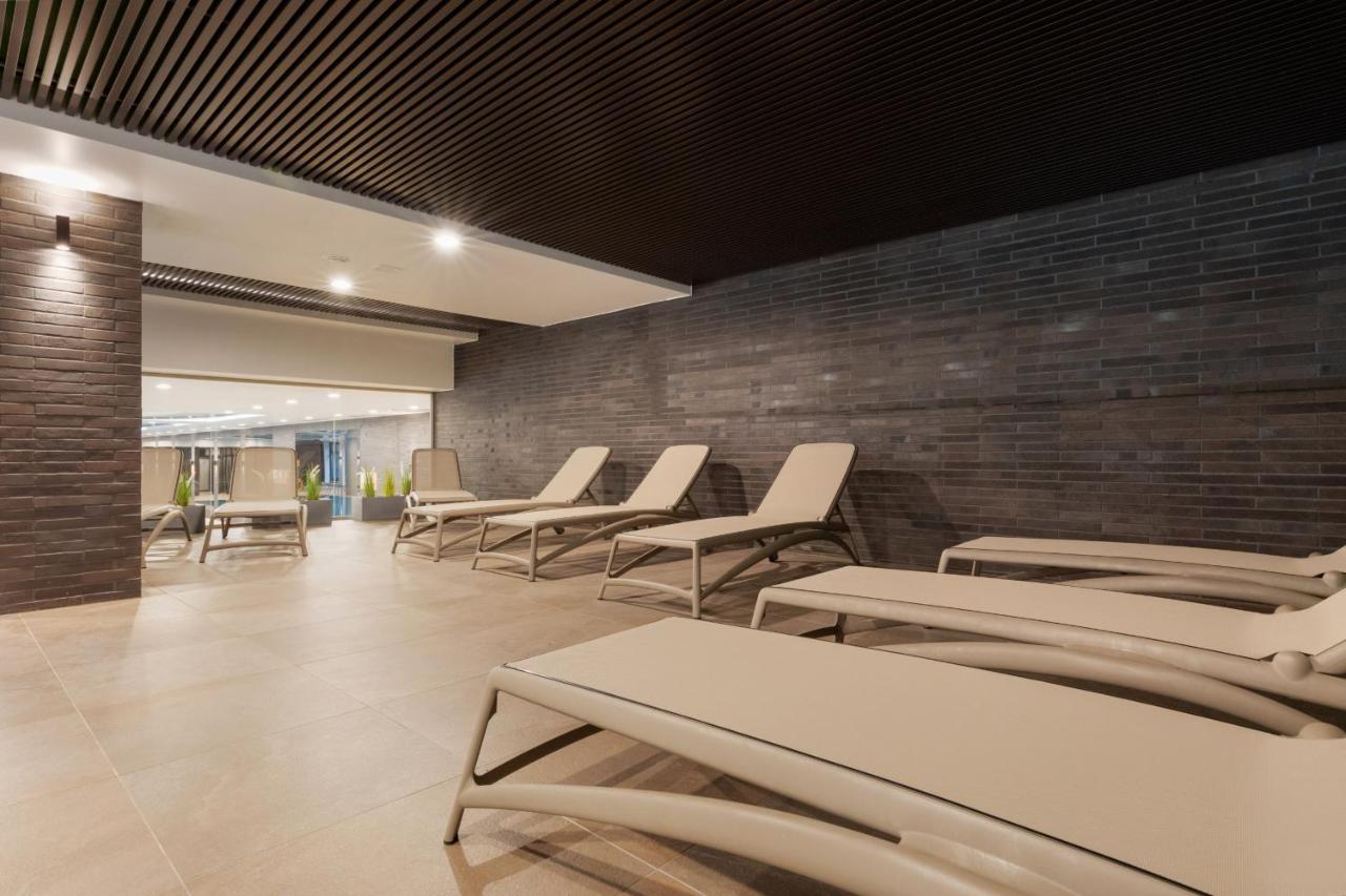 Luxurious Apartment Nadmorskie Tarasy Kolobrzeg By Renters Prestige Exteriör bild